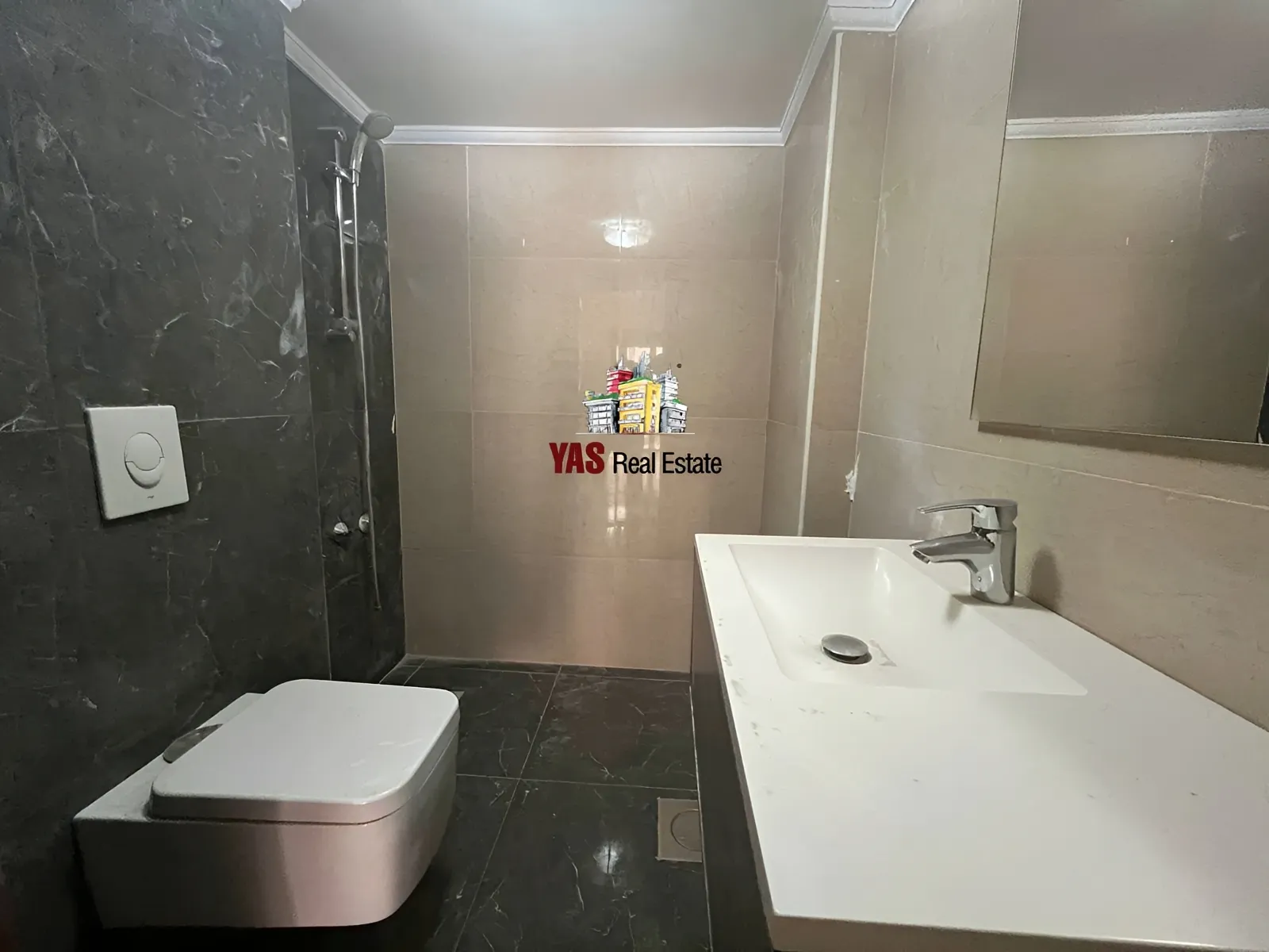 Apartment for Sale in Cornet Chahwan