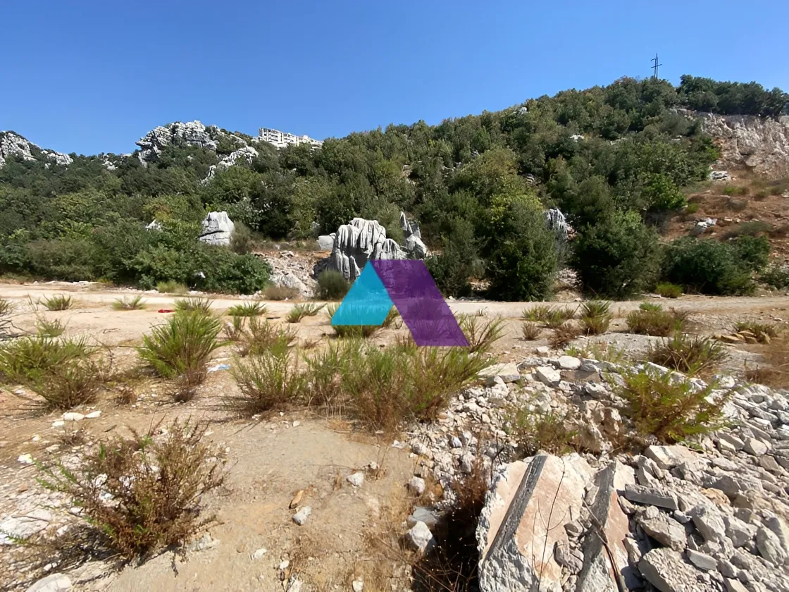 Land for Sale in Faitroun