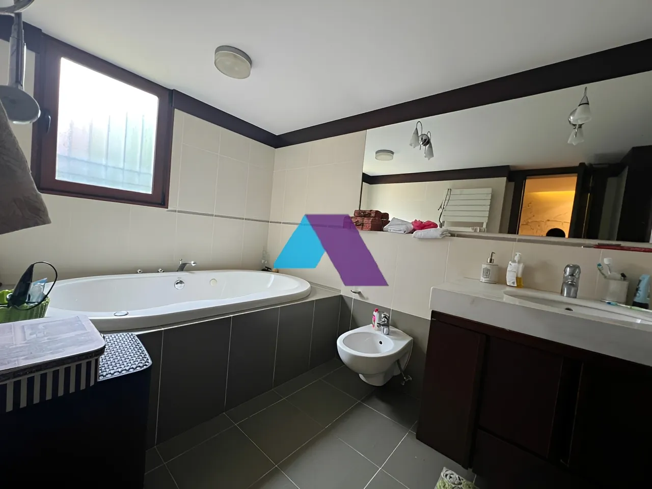 Apartment for Sale in Haret Sakher
