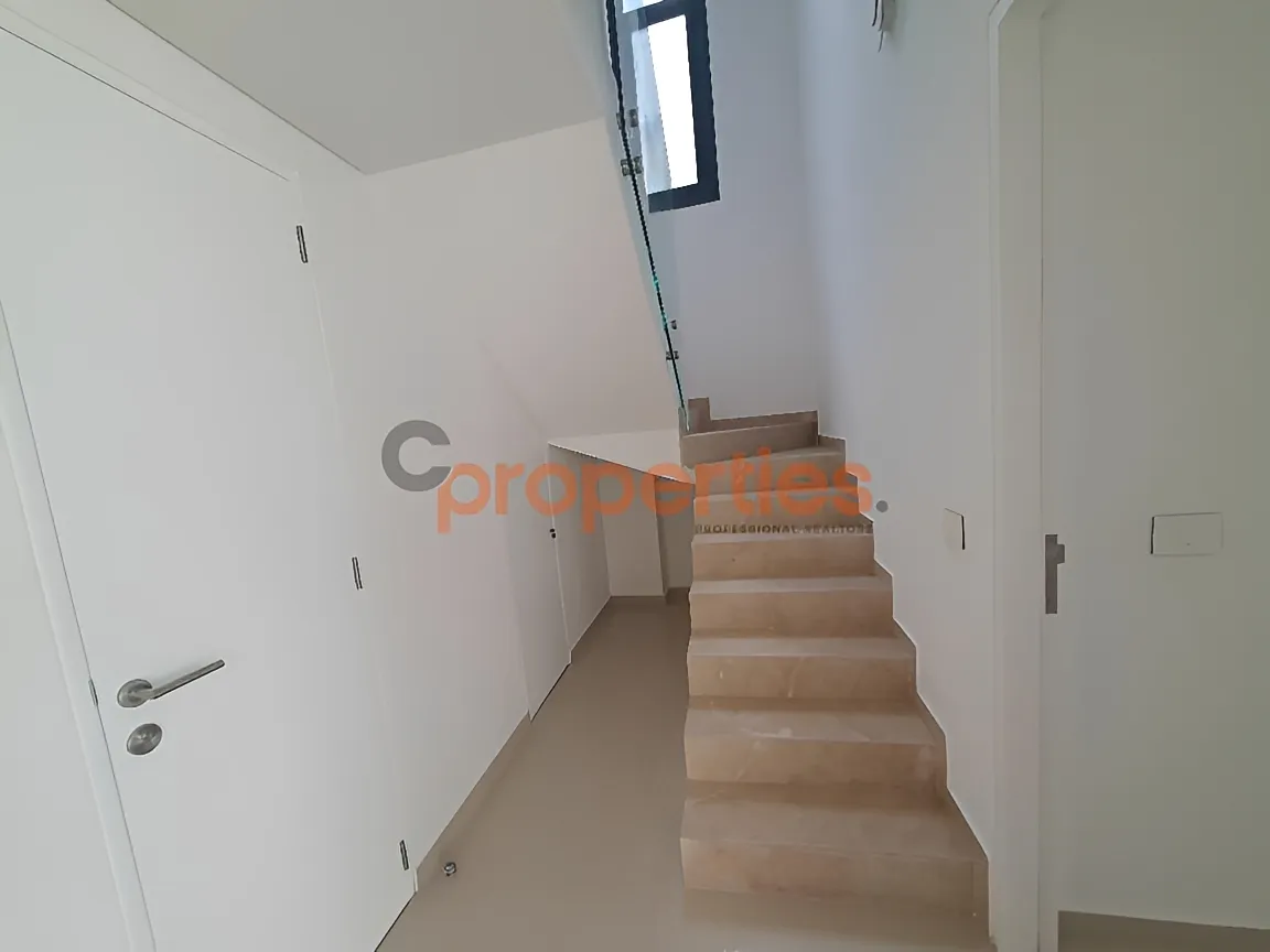 Duplex for Rent in Achrafieh - 3 bed, 5 bath