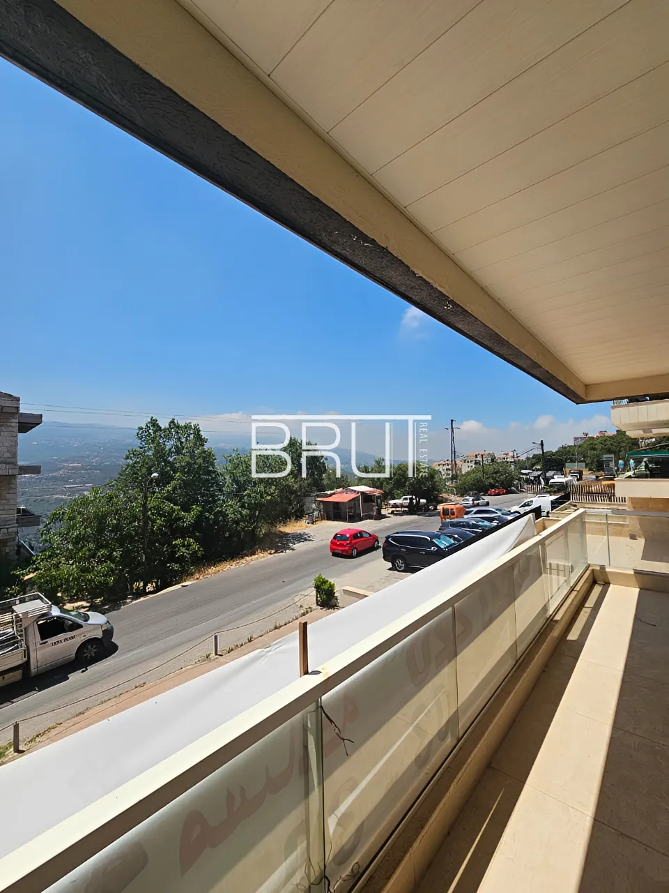 Apartment for Sale in Ballouneh