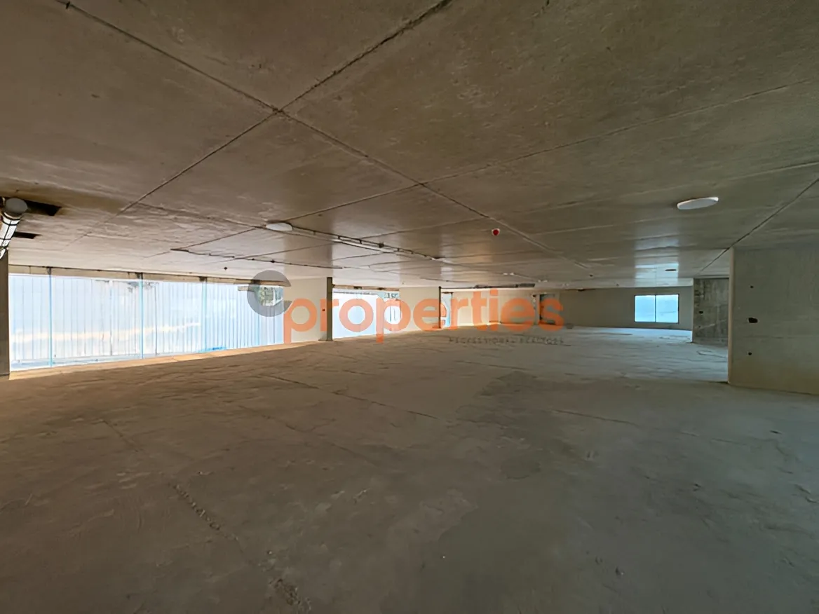 Showroom for Rent in Louaizeh