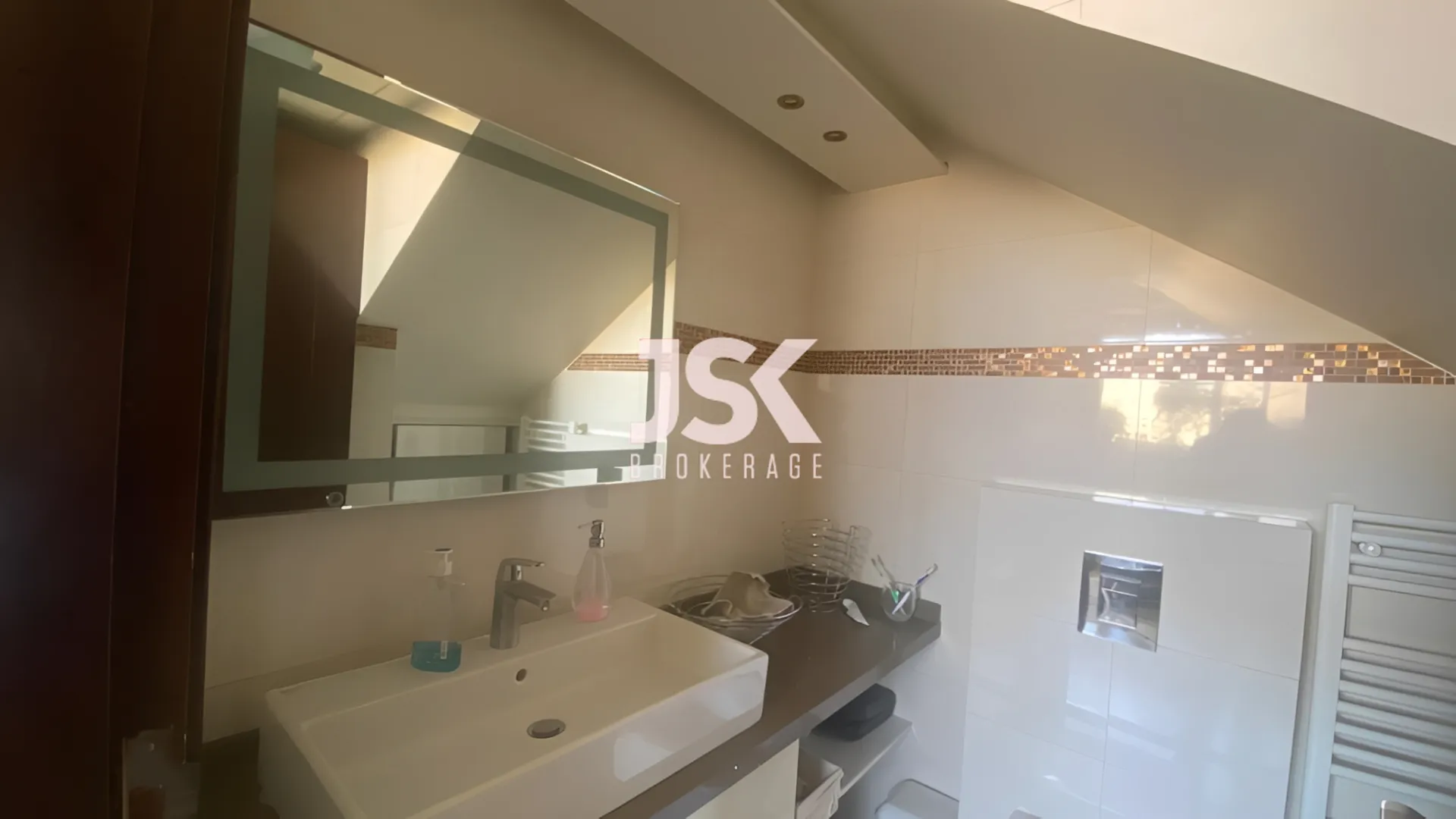 Duplex for Sale in Aaoukar, Lebanon