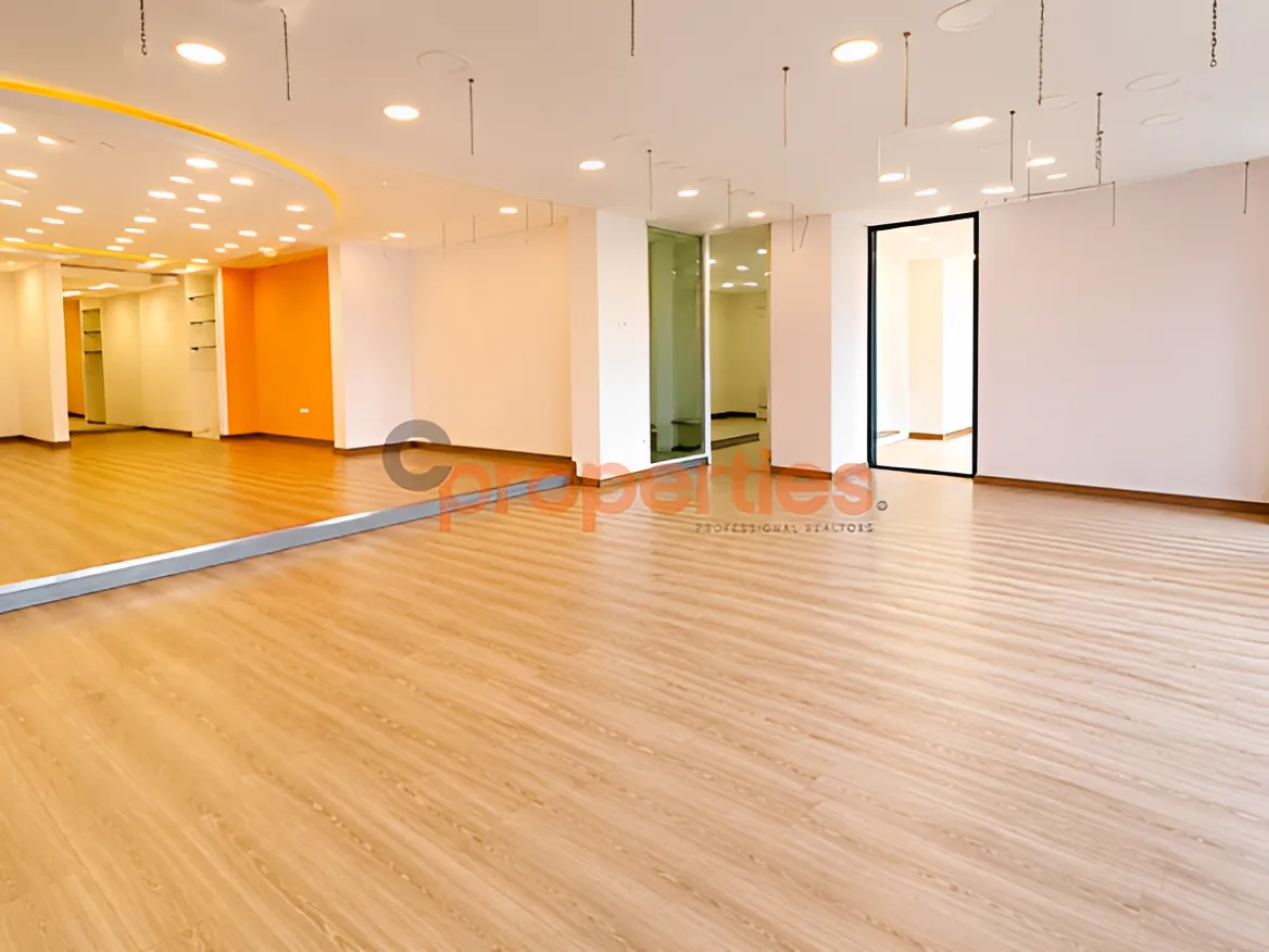 Shop for rent in Ramleh Al Bayda, Beirut, Lebanon