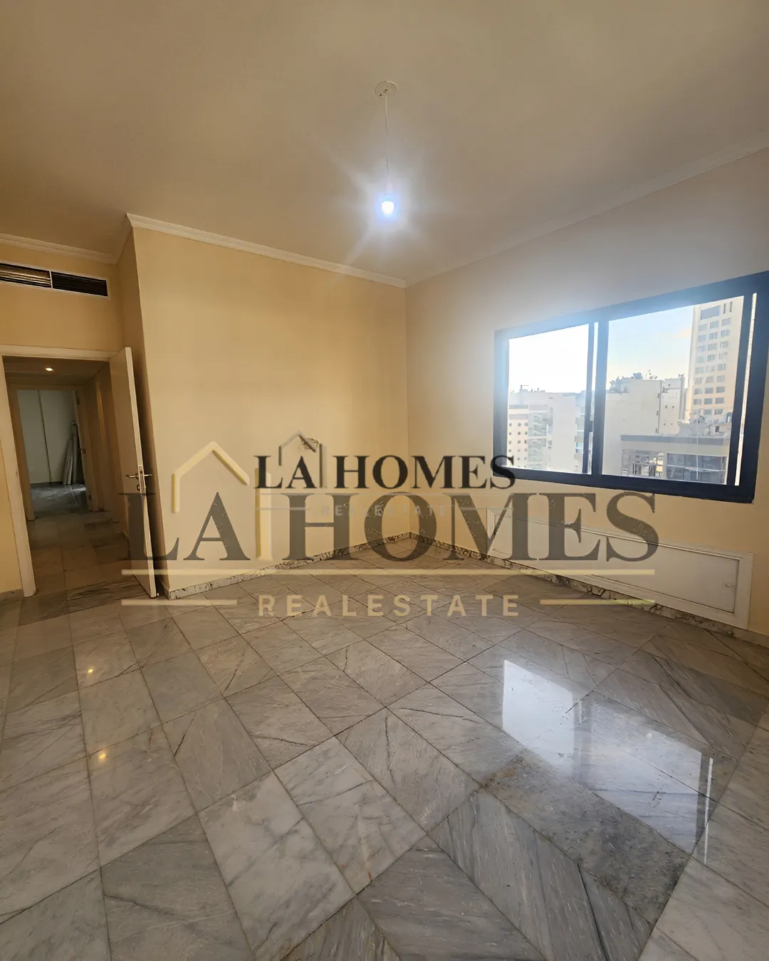 Apartment for rent in Raouche