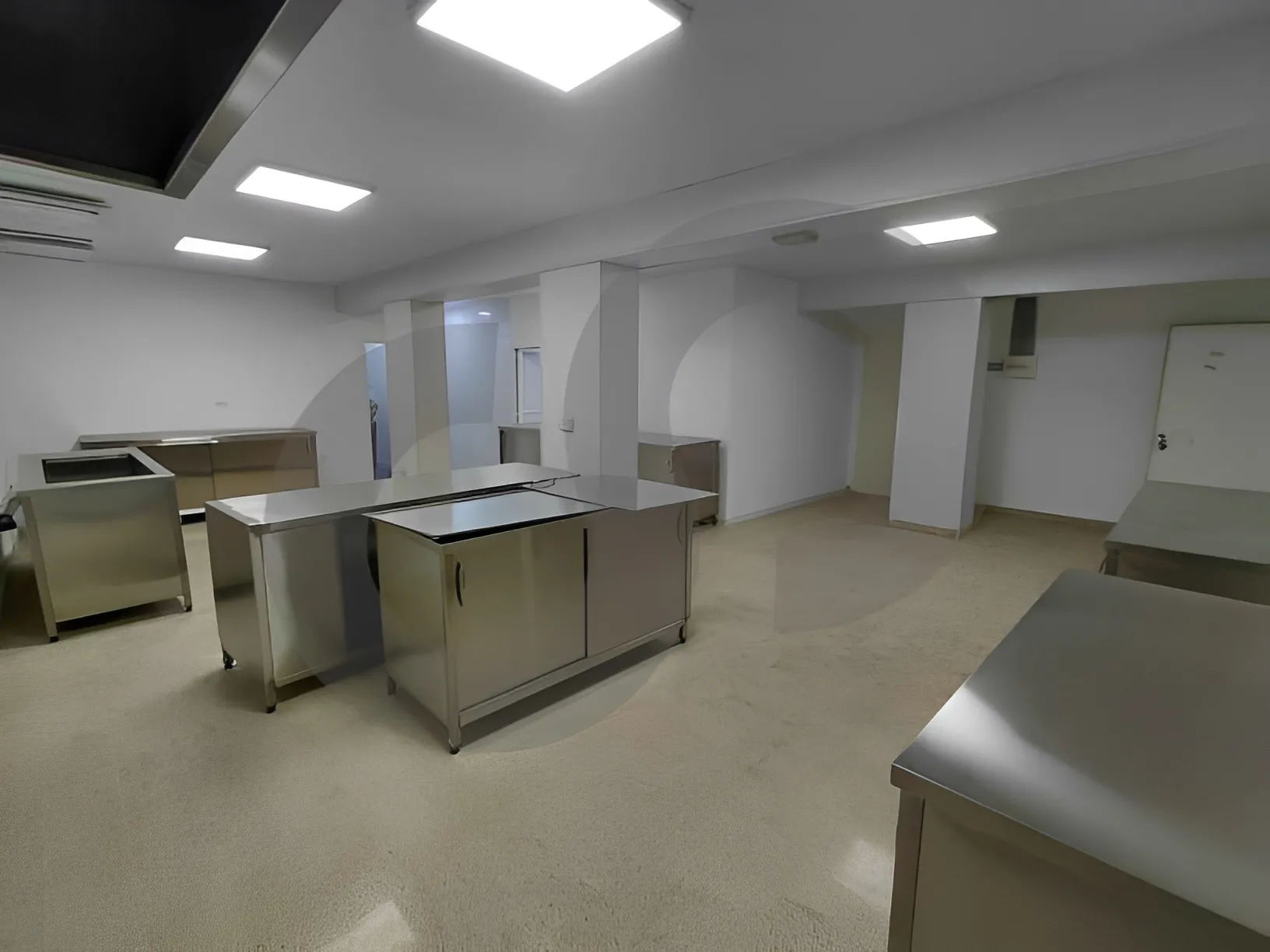 Warehouse for Sale in Jdeideh
