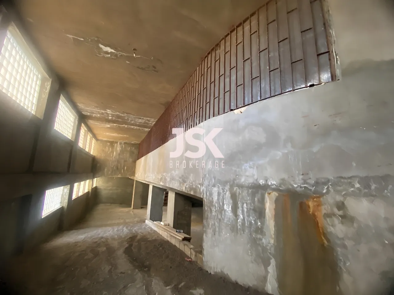 Warehouse for Sale in Ramlet El Baida