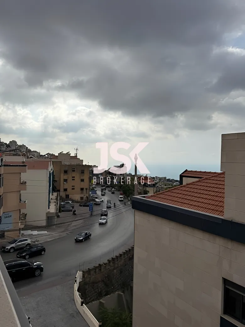 Office for sale in Mazraat Yachoua