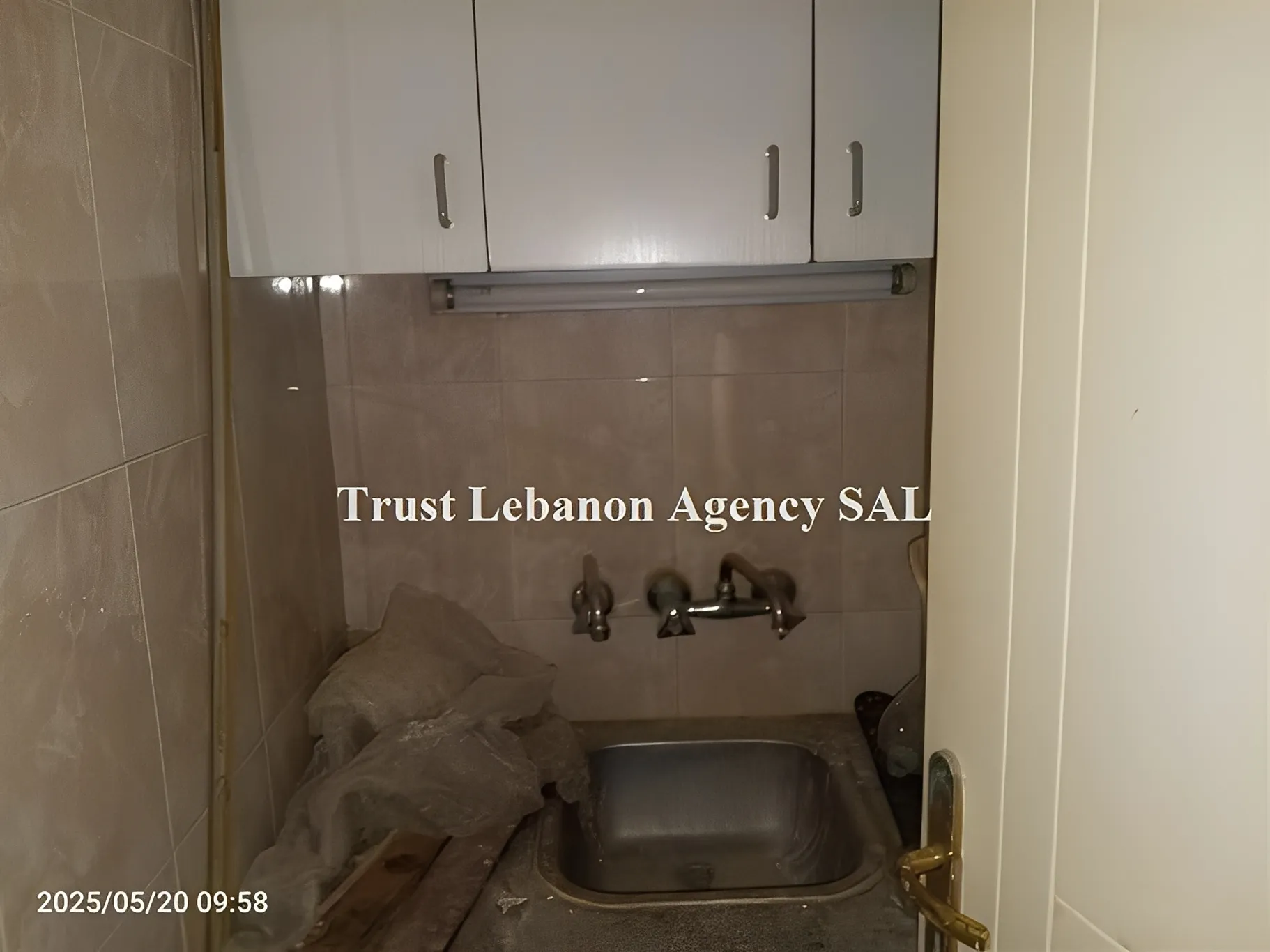 Office for rent in Baabda, Ain Al Remmeneh