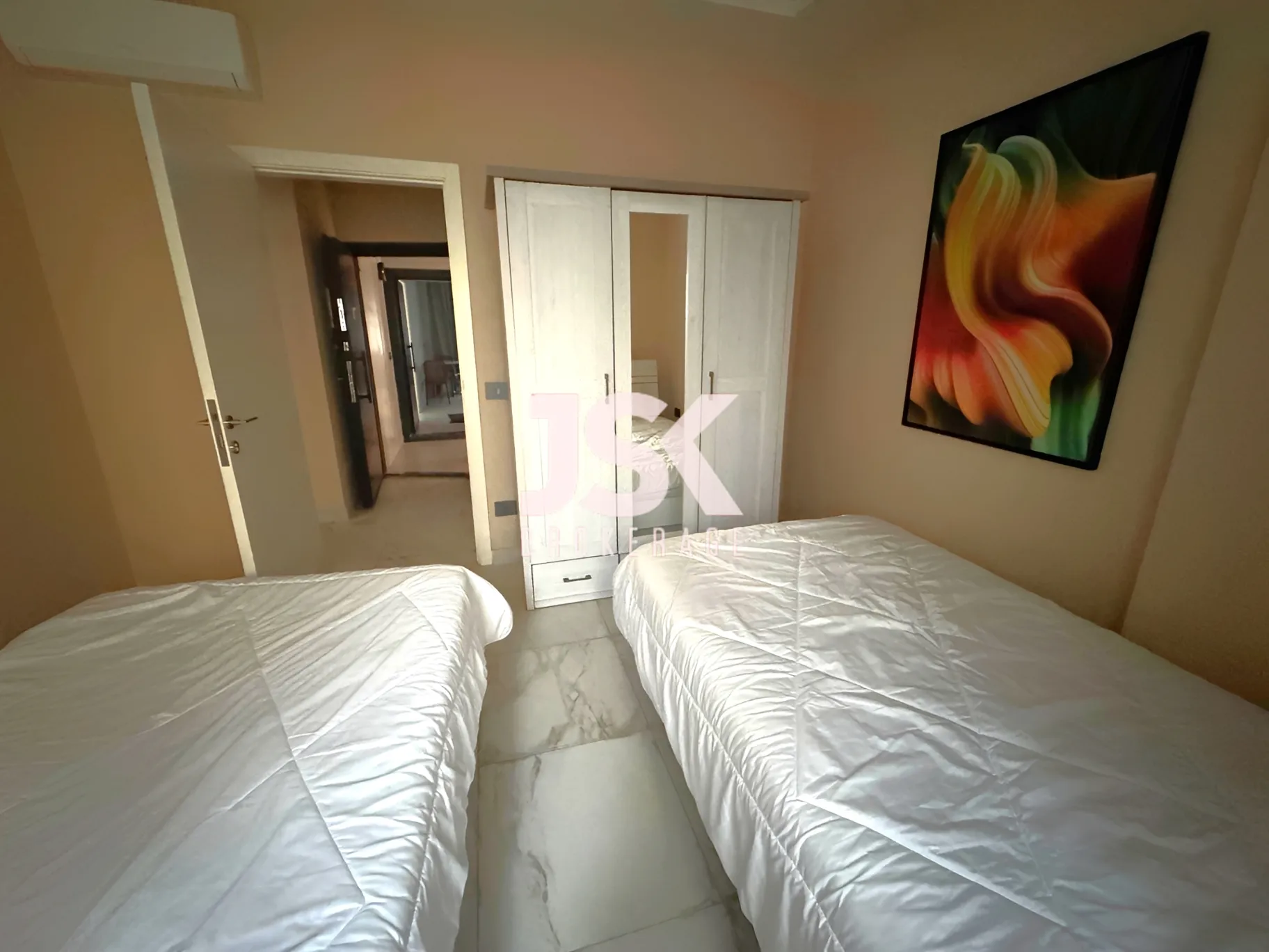 Apartment for rent in Ras, Bayrut, Lebanon - 1 bed, 1 bath
