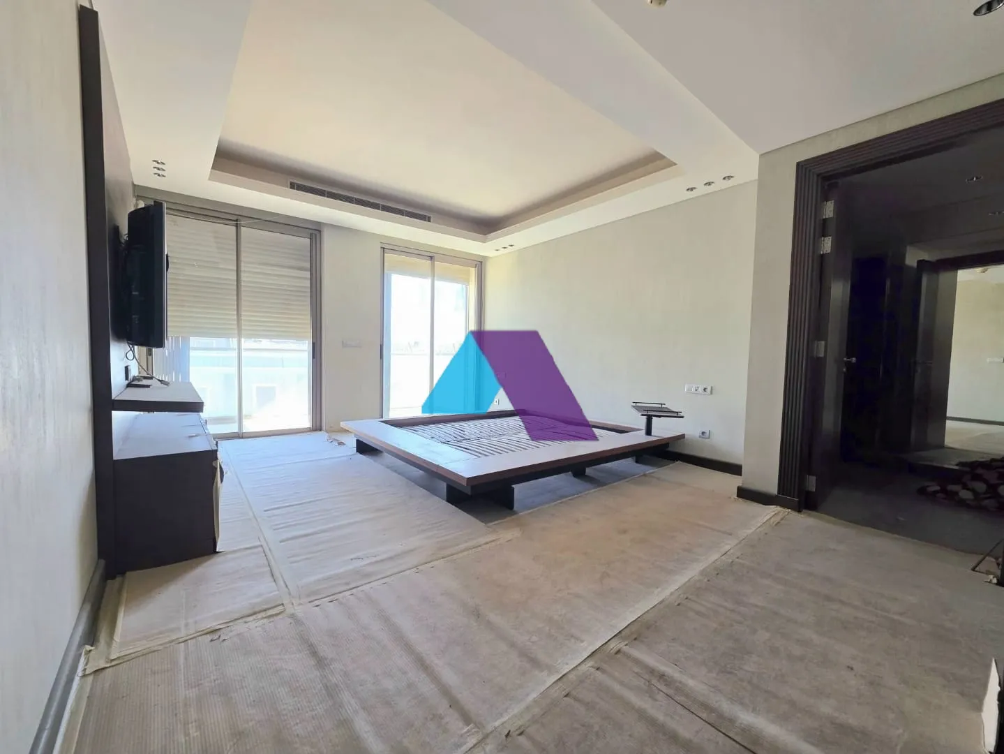 Apartment for Sale in Saifi Village