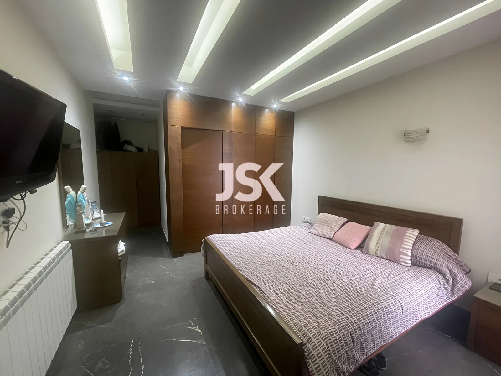 Villa for Sale in Aley