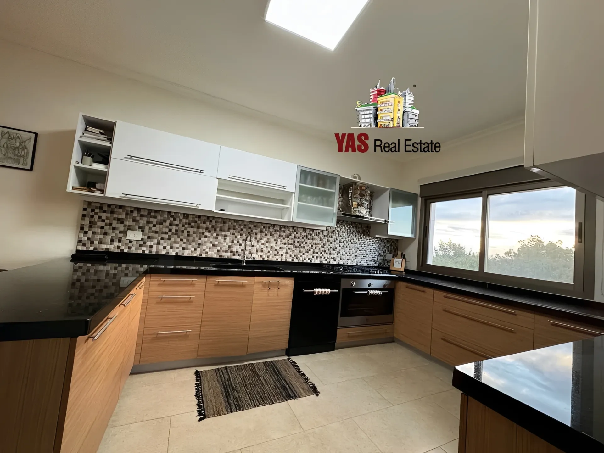 Apartment for Sale in Ballouneh