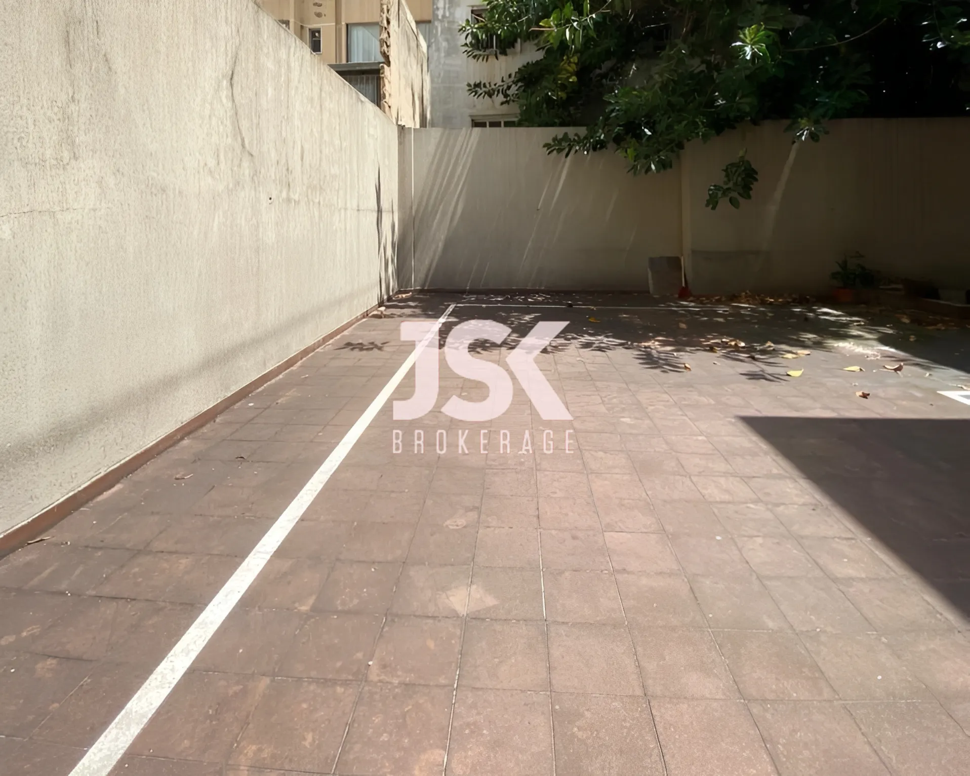 Shop for Sale in Hamra