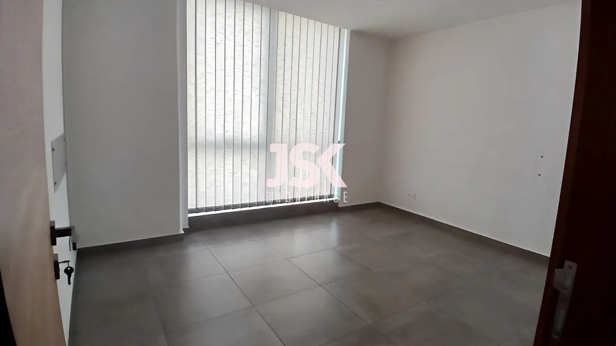Office for rent in Jdeideh