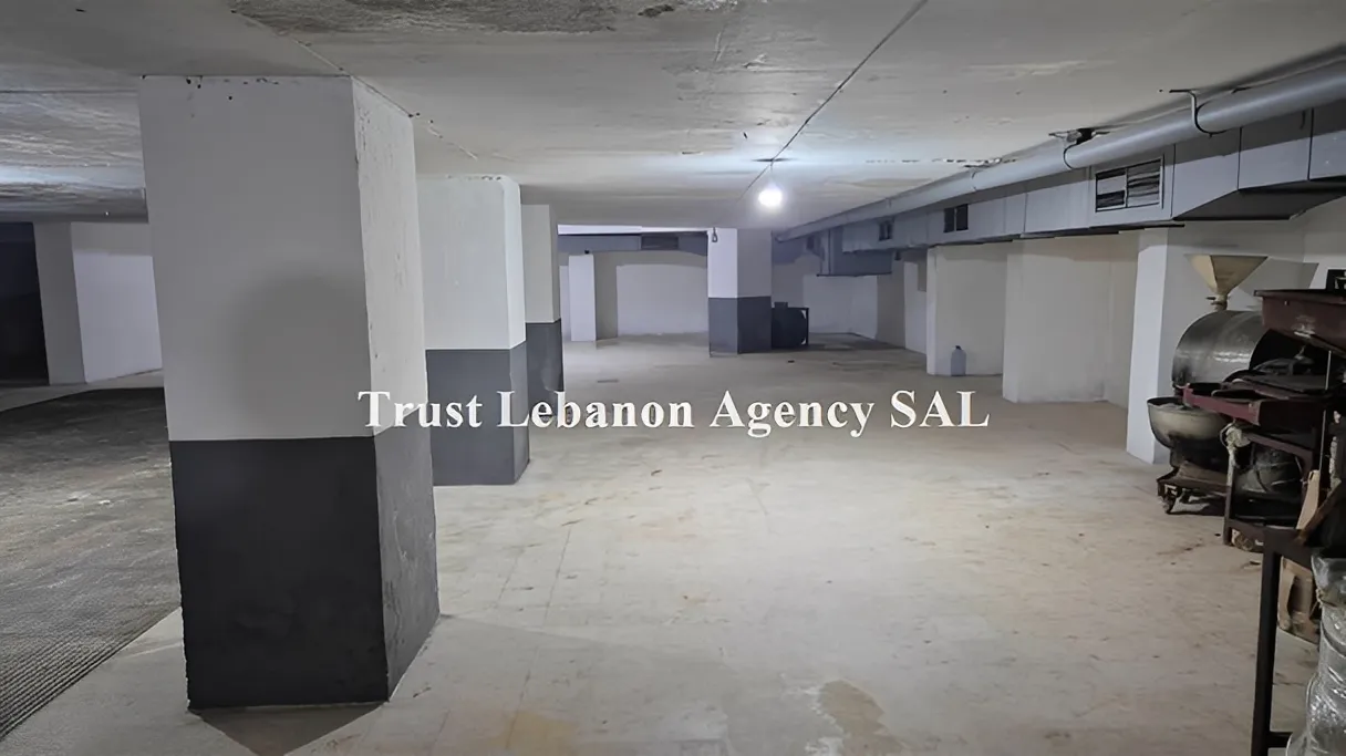 Commercial Property For Sale in Beirut, Talet El Khayat