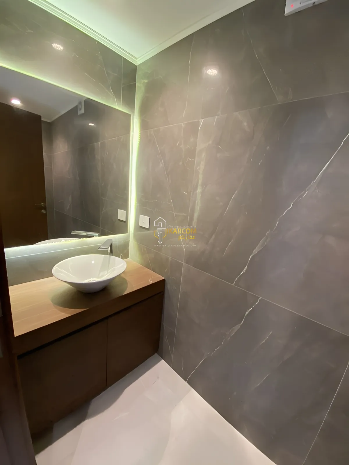 Apartment for Sale in Beit Mery - 3 bed, 4 bath