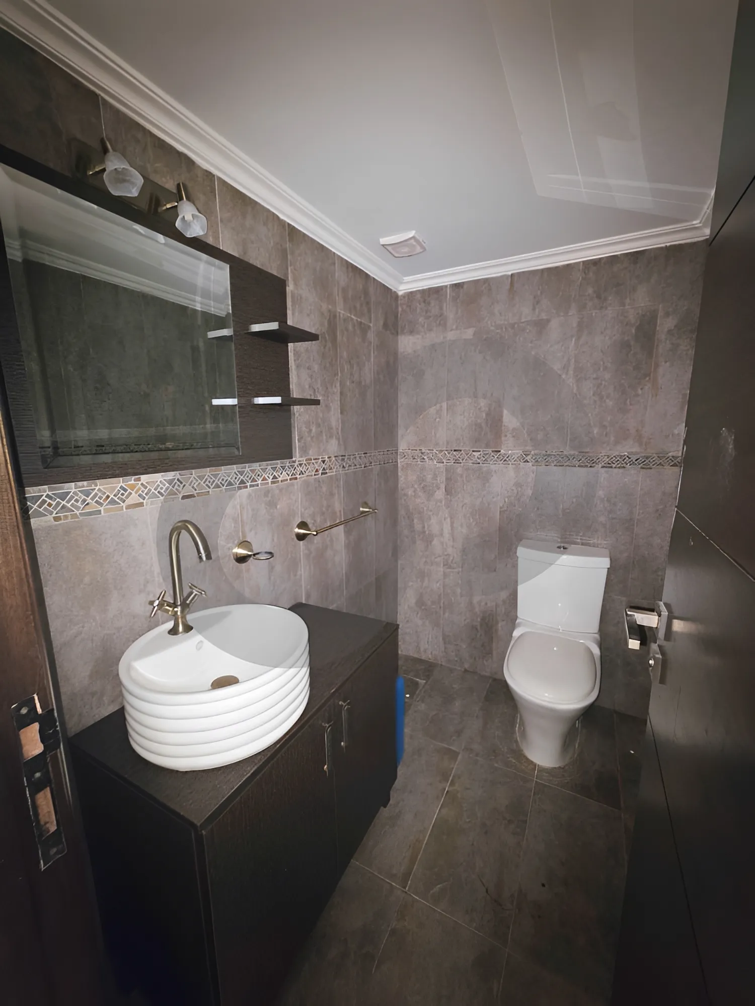 Apartment for Sale in Jouret El Ballout