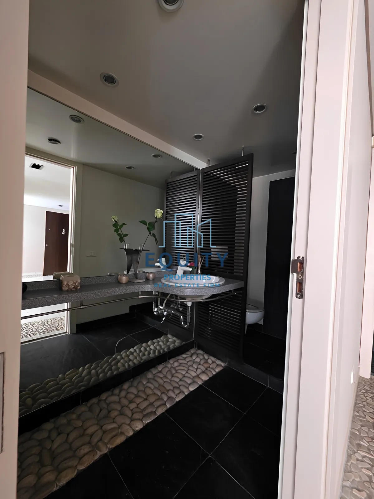 Apartment for sale in Sioufi