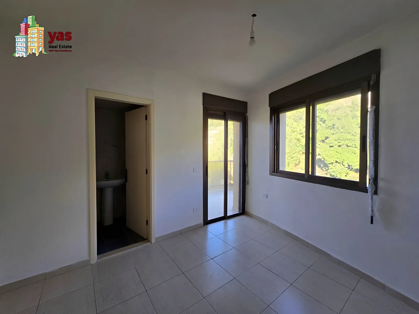 Apartment for Sale in Ashqout