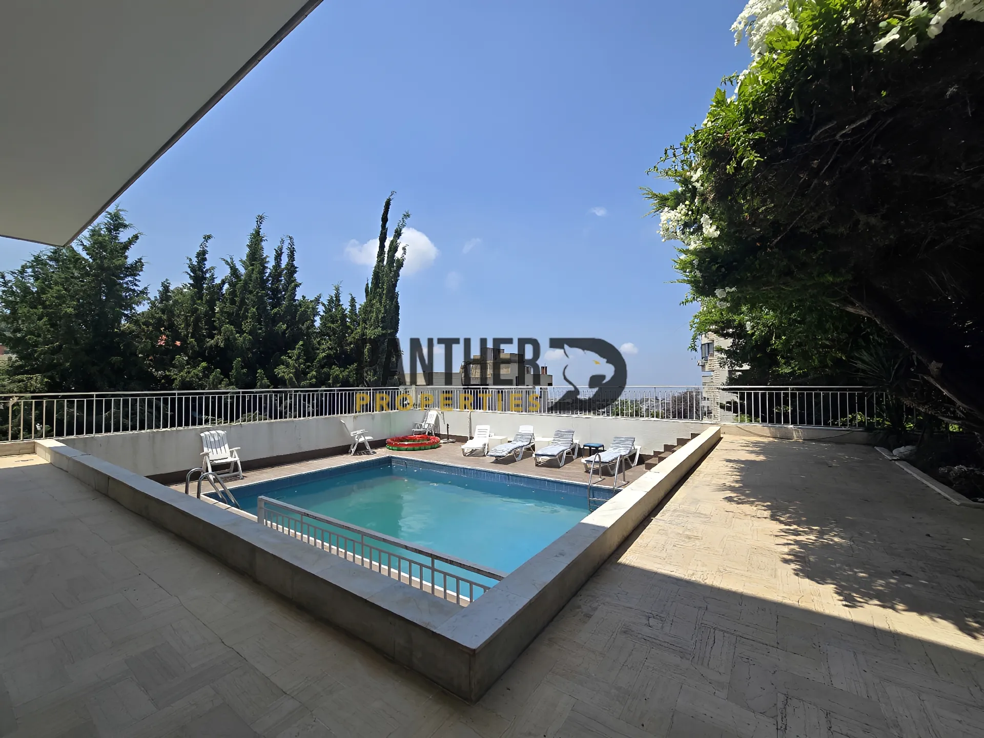 Villa for sale in Louaizeh, lebanon