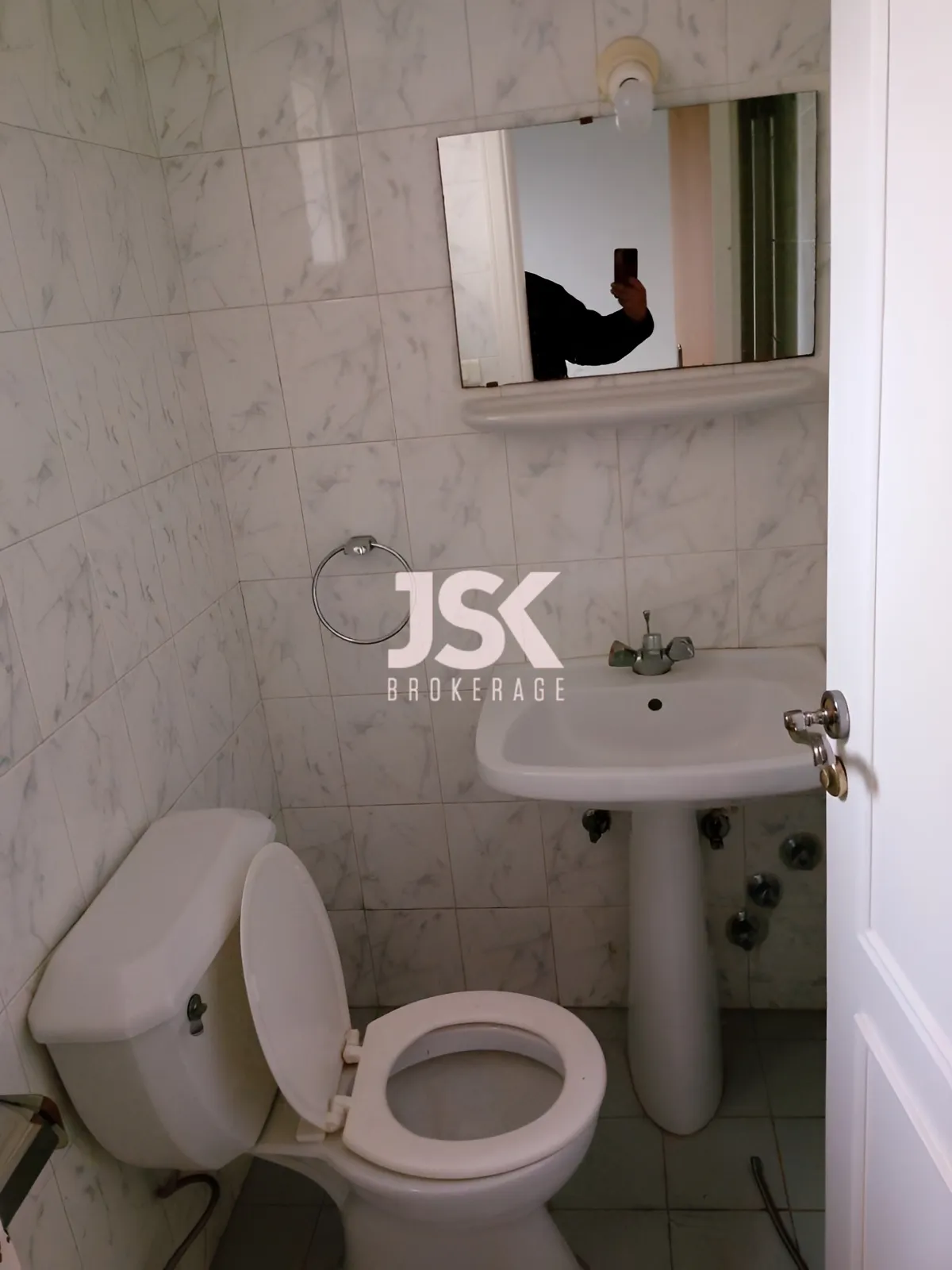 Apartment for Sale in Adma w Dafnah