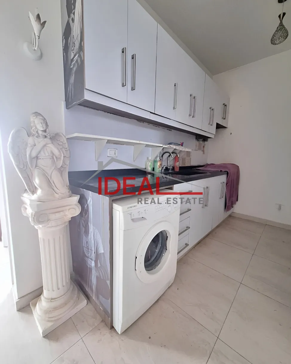 Apartment for sale in Ras Osta, Lebanon - 1 bed, 1 bath