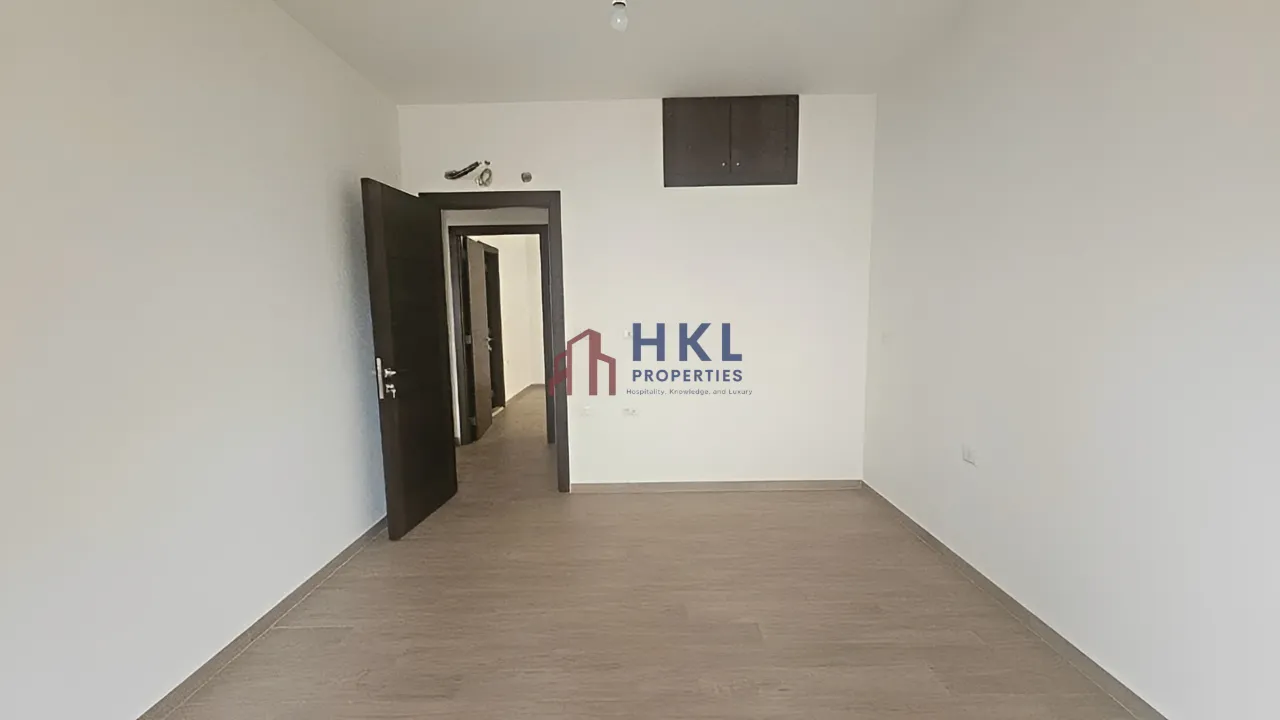 Apartment for rent in Ras Al Naba'a, Beirut, Lebanon