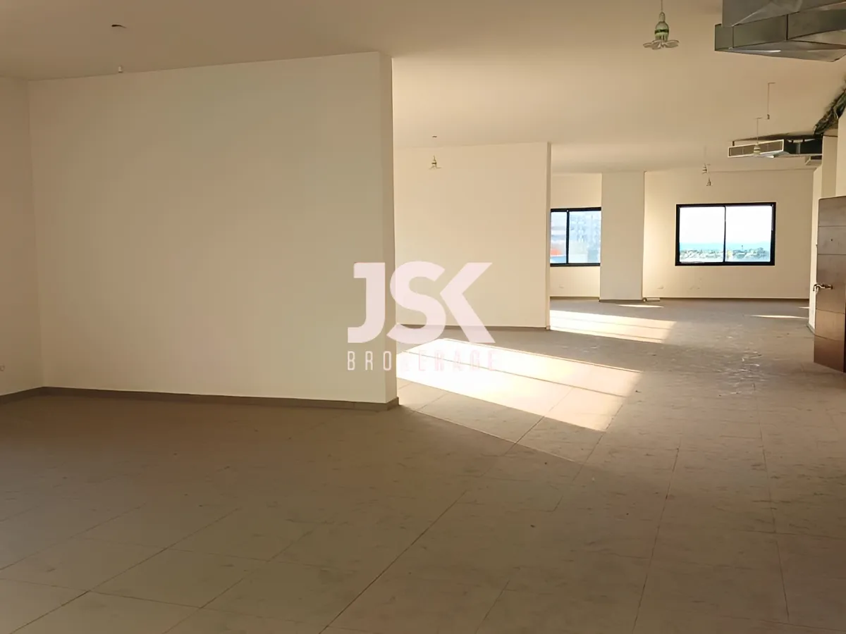 Office for rent in Dbayeh
