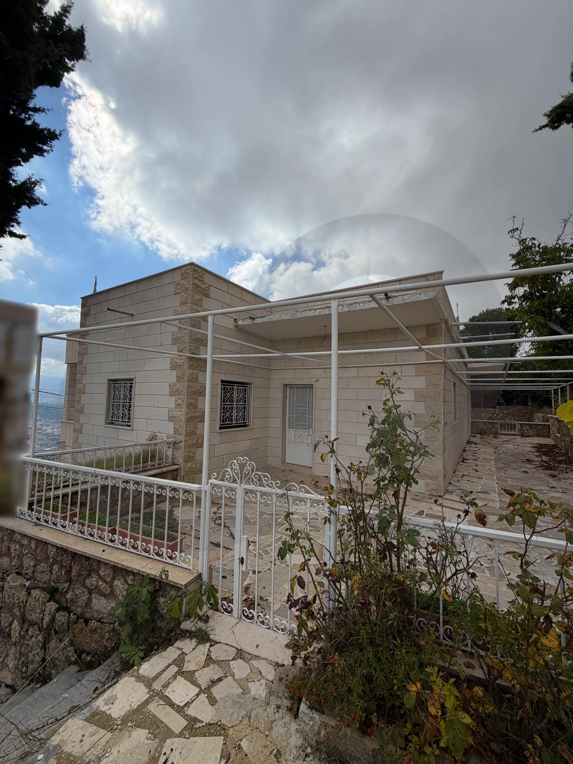 Apartment for Sale in Bhamdoun