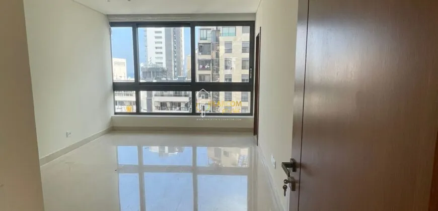 Apartment for rent in Ain Al Mraiseh, Beirut, Lebanon