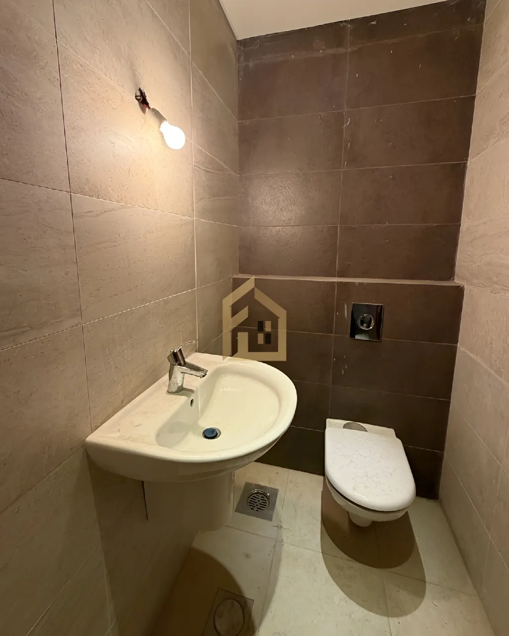 Apartment for sale in Cornet Chahwan, Lebanon - 3 bed, 3 bath