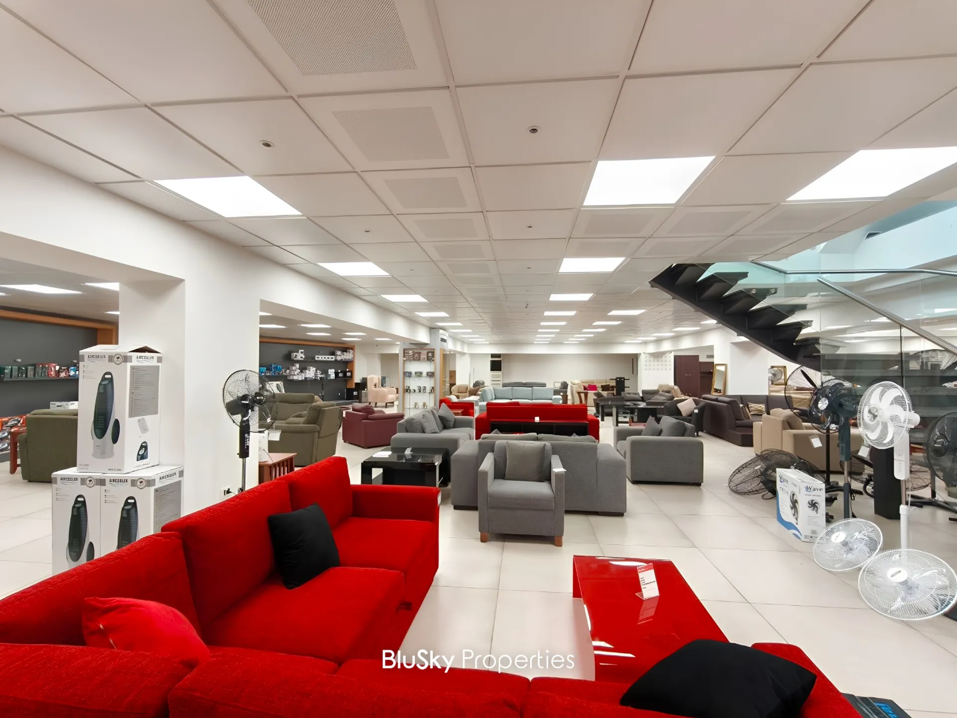 Showroom for rent in Dora, lebanon