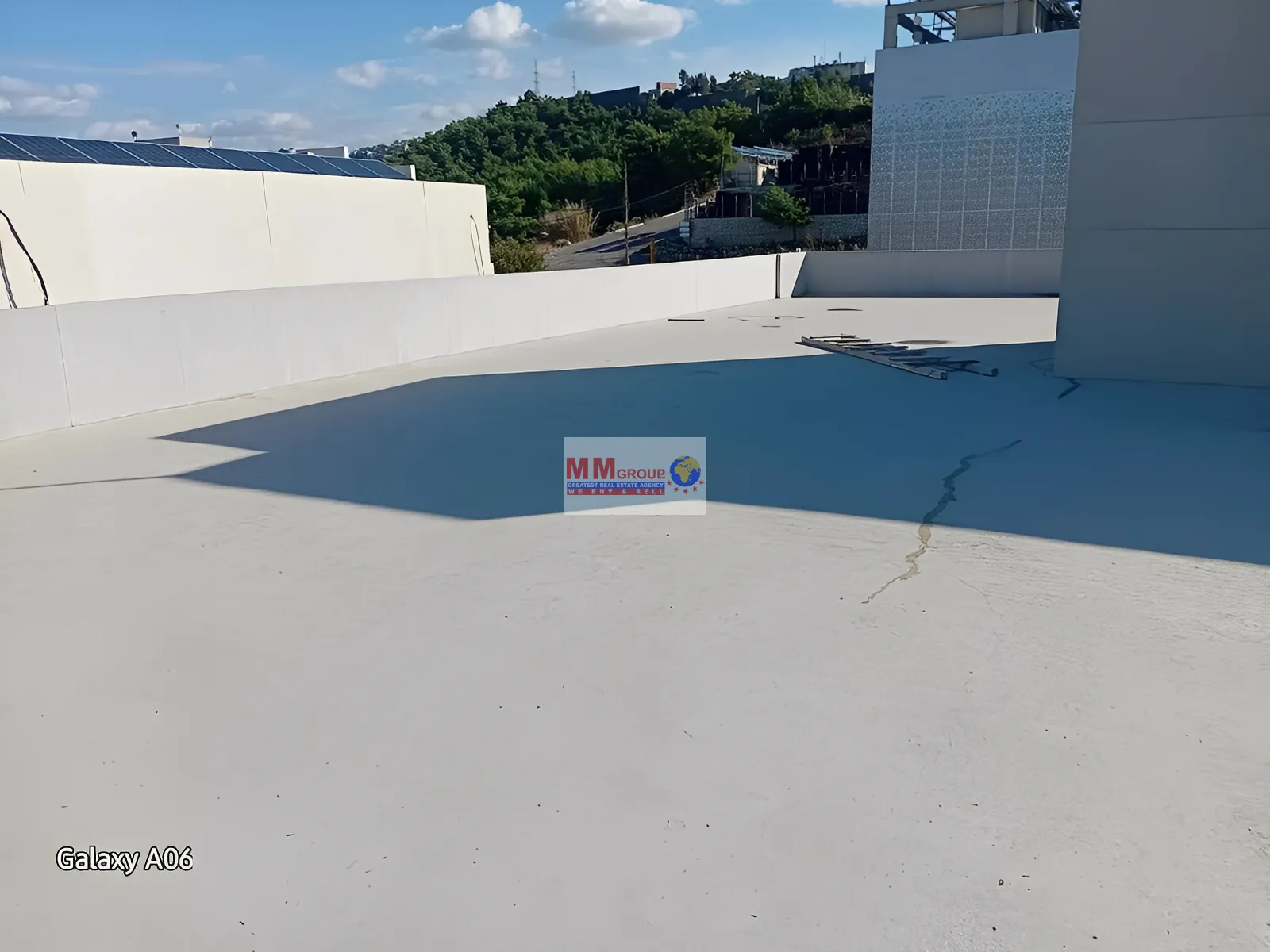 Warehouse for sale in Roumieh