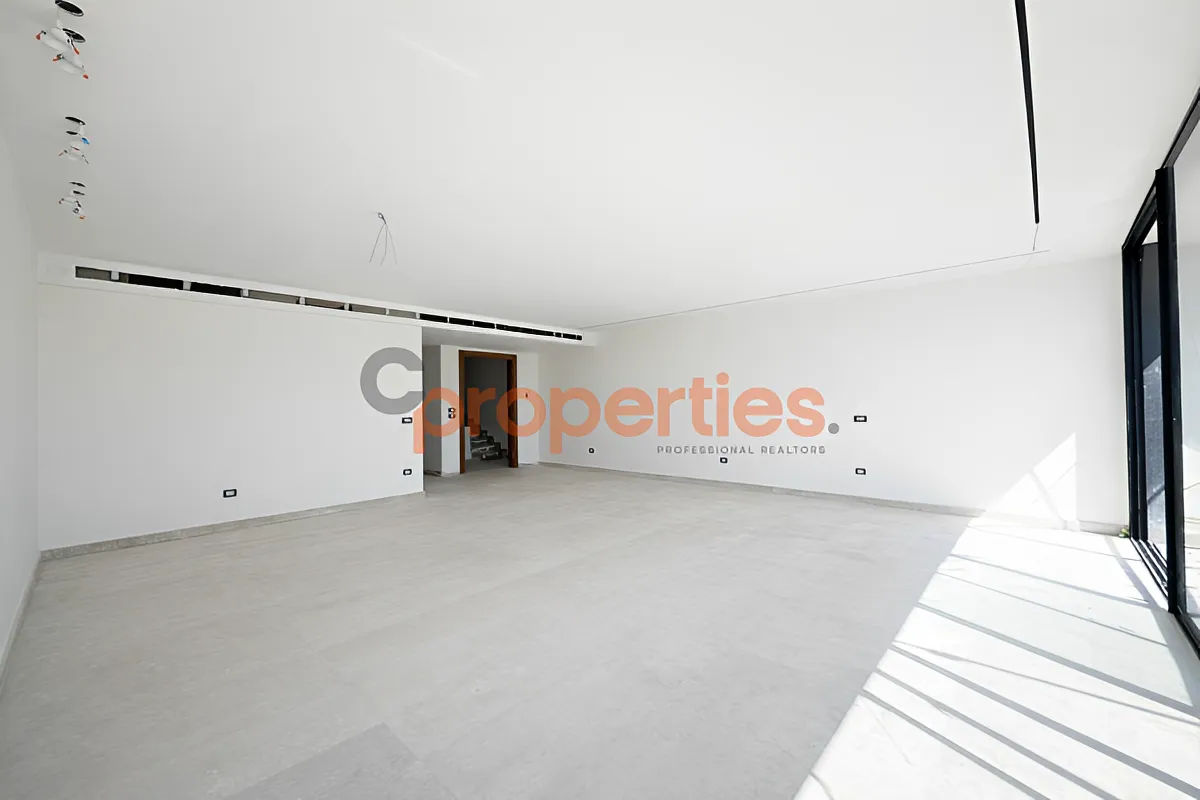 Apartment for Sale in Montiverdi - 3 bed, 4 bath