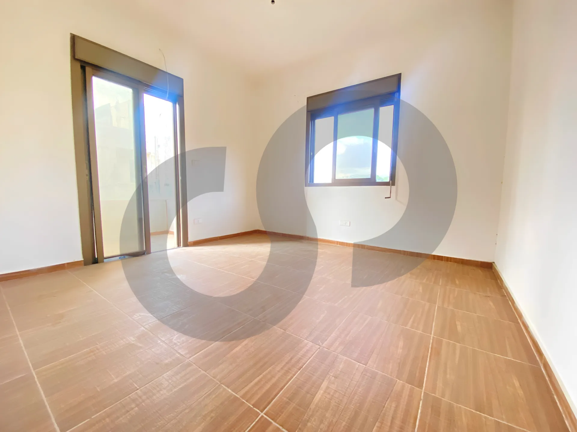 Apartment for Sale in Qornet El Hamra - 3 bed, 2 bath
