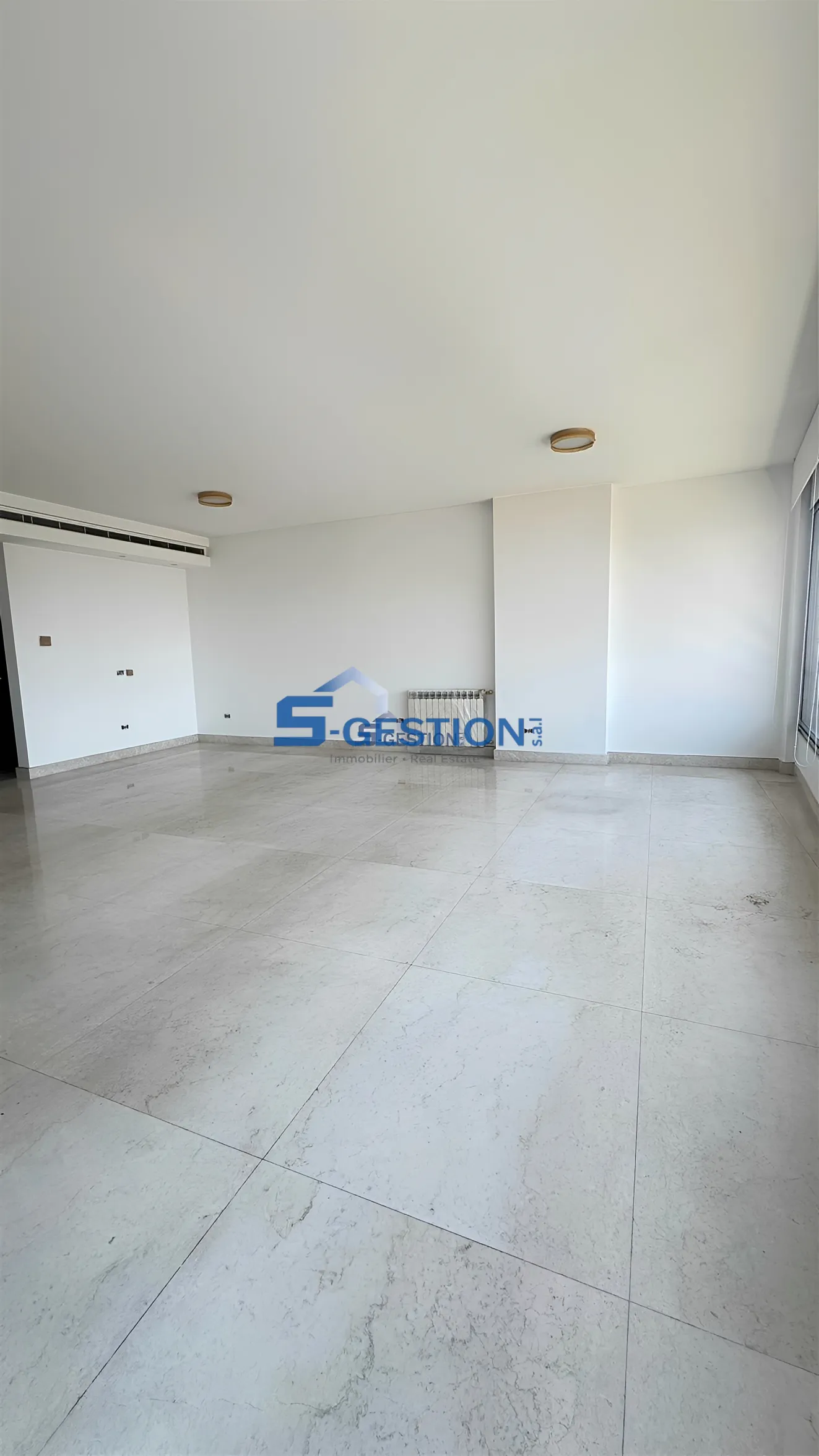 Apartment for Rent in Achrafieh - 3 bed, 5 bath