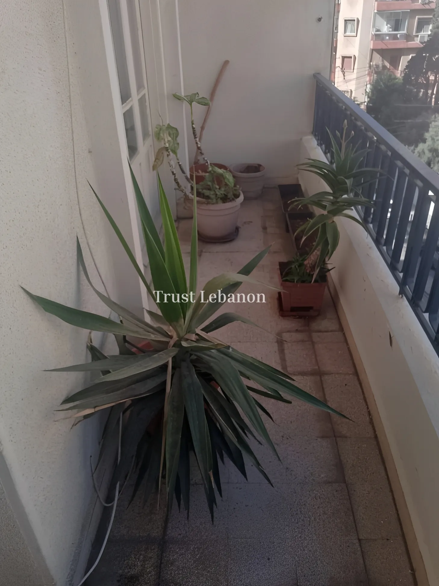 Apartment for rent in Achrafieh, Beirut, Lebanon - 3 bed, 2 bath