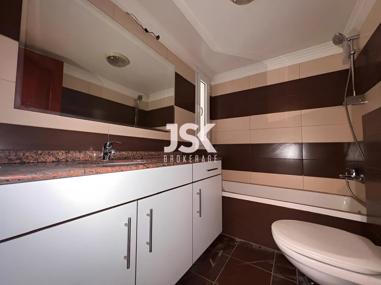 Apartment for Sale in Sioufi