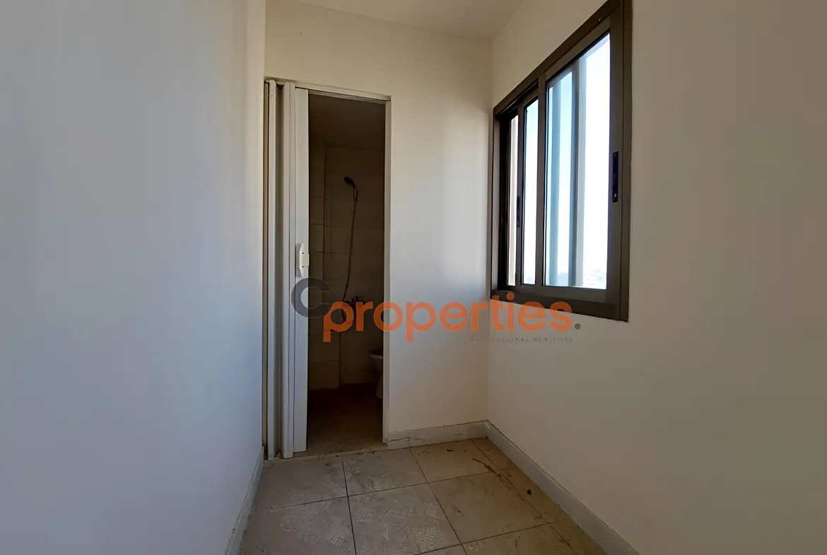 Apartment for Sale in Zalqa - 3 bed, 4 bath