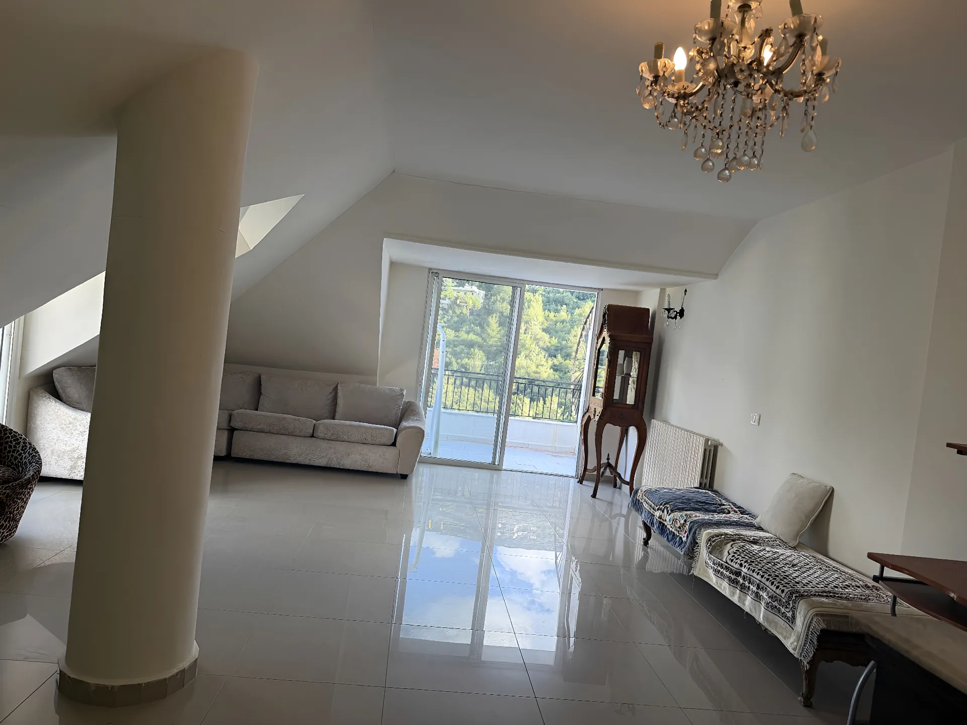 Duplex for rent in Baabdat & Sfaile