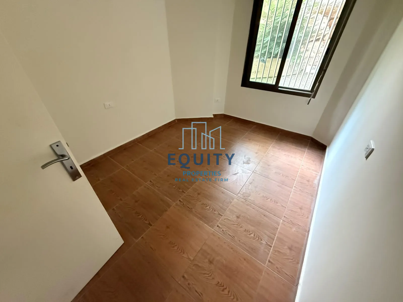 Apartment for sale in Qornet El Hamra