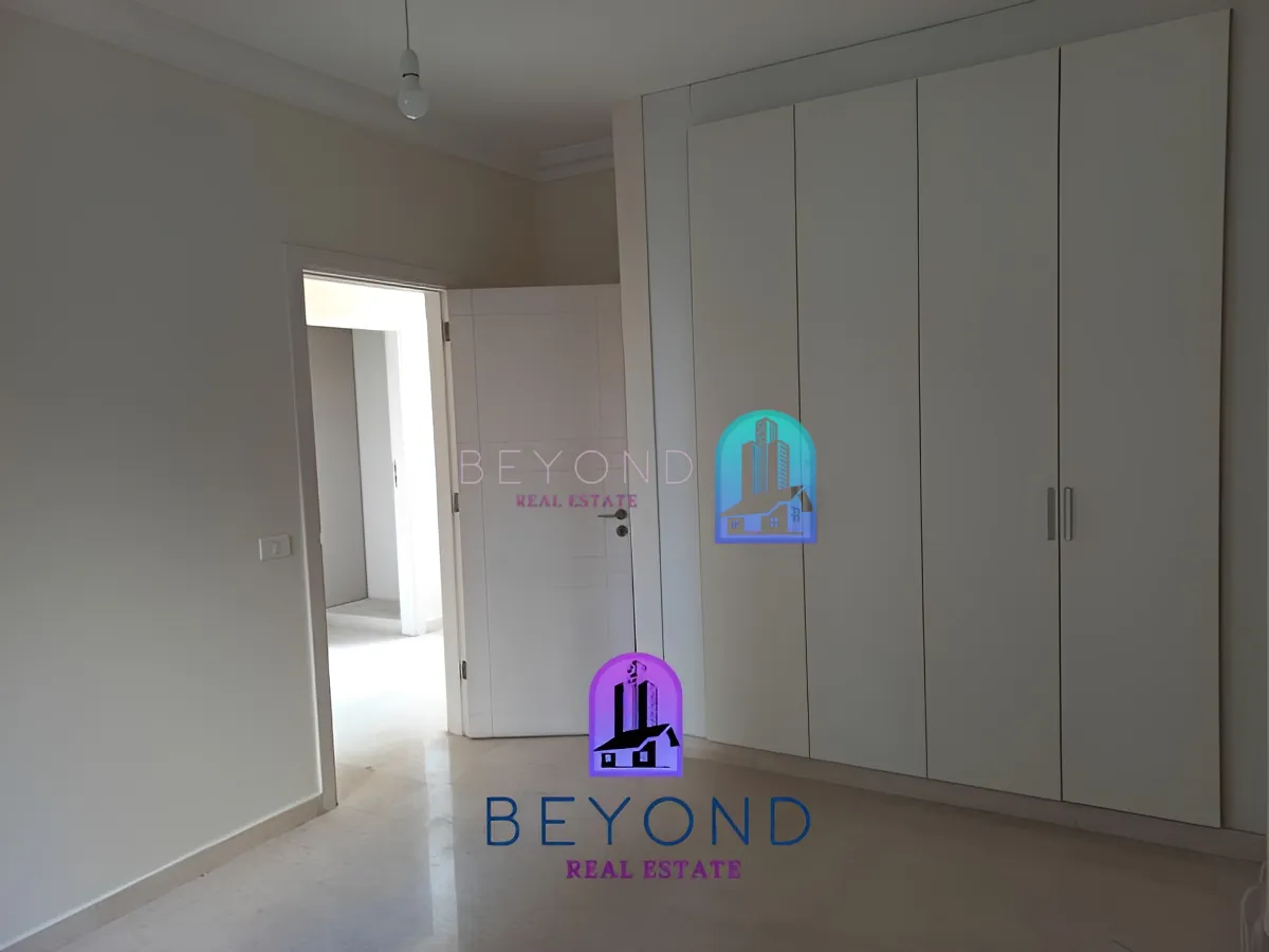 Apartment for sale in Mar Elias St، Bayrut, Lebanon