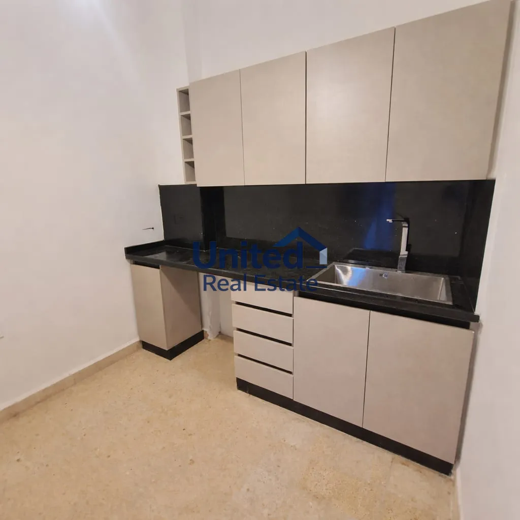 Apartment for rent in Karm el zeitoun, beirut, lebanon - 2 bed, 1.0 bath