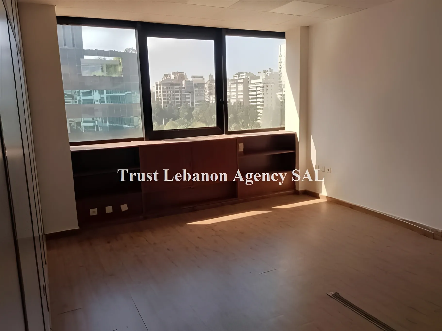Office for rent in Beirut, Hamra