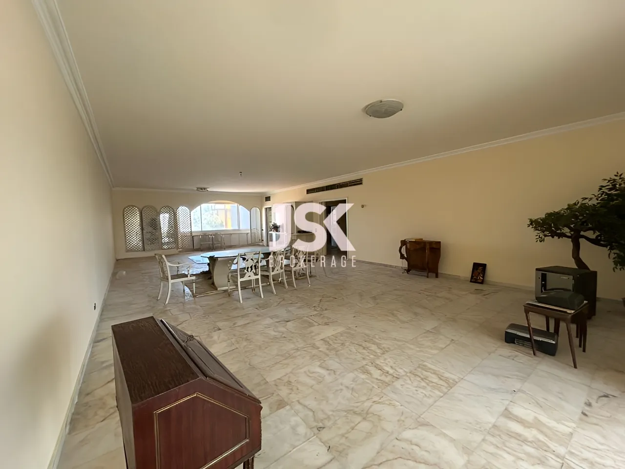 Apartment for Sale in Kraytem