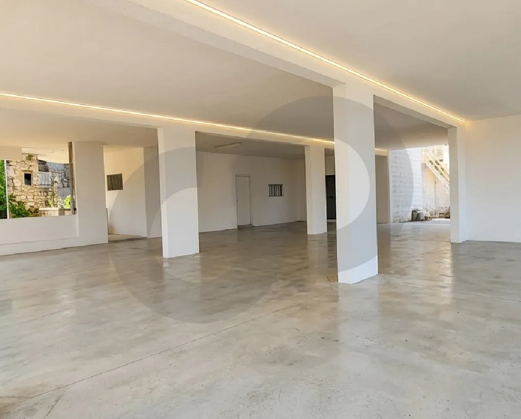 Villa for Sale in Qornet El Hamra