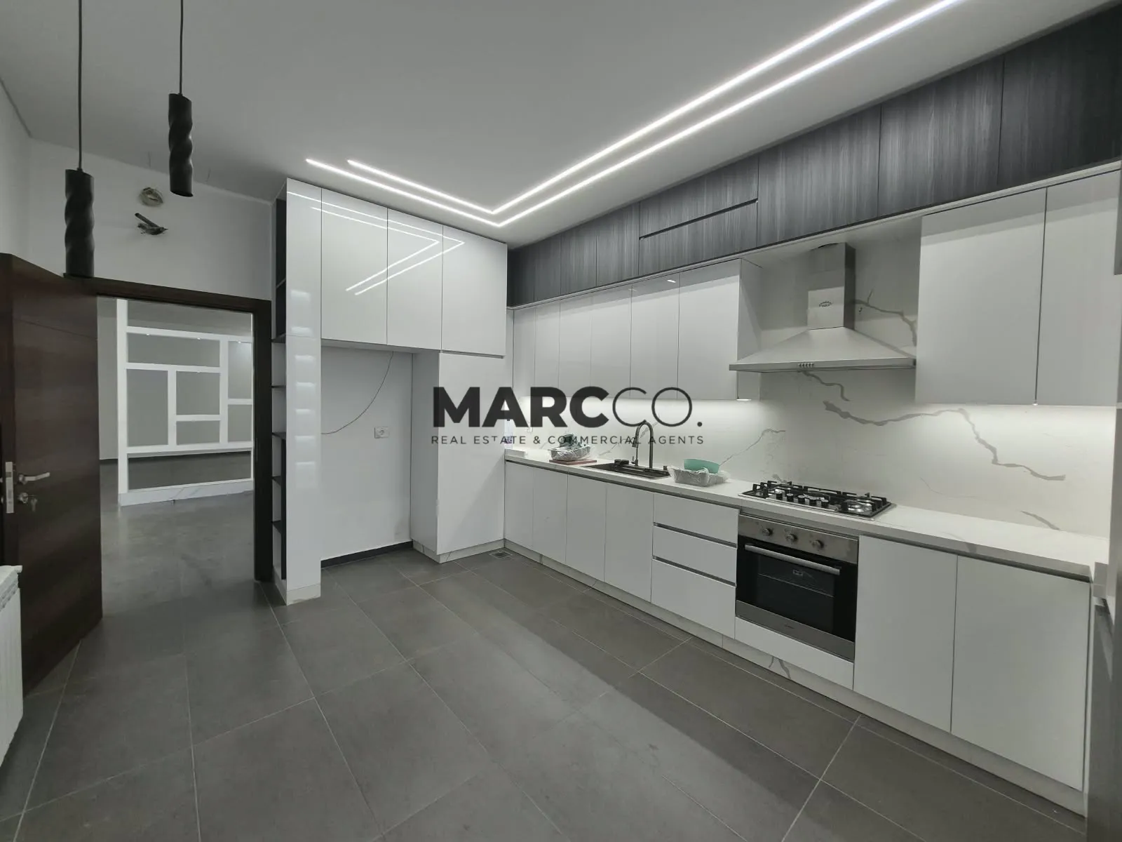 Apartment for sale in Bayada
