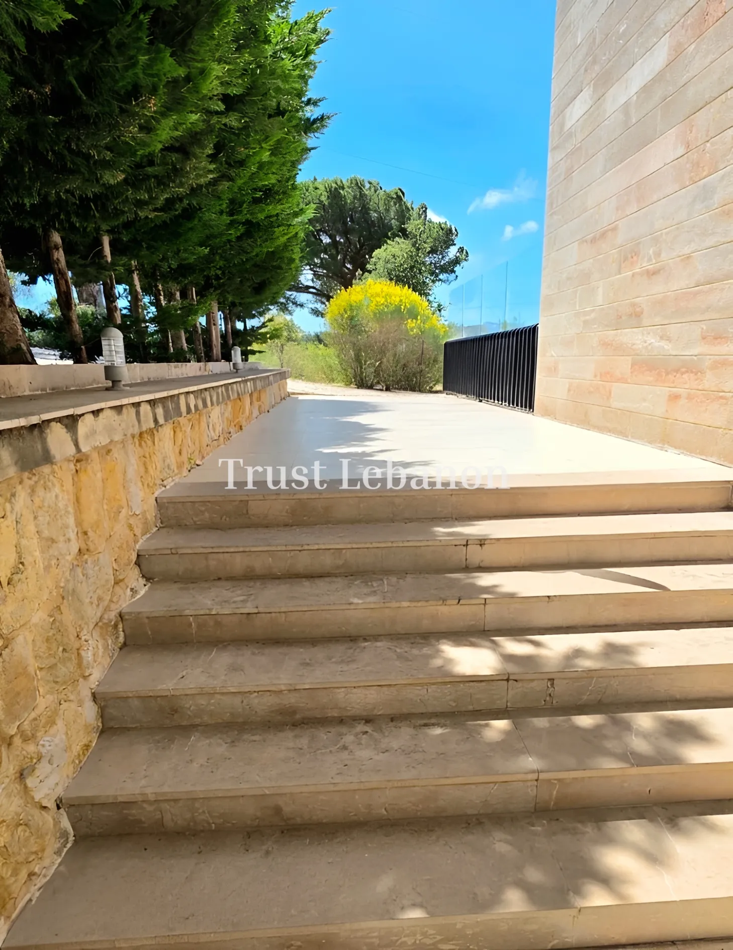 Apartment for sale in Qortadah, Lebanon - 2 bed, 3 bath