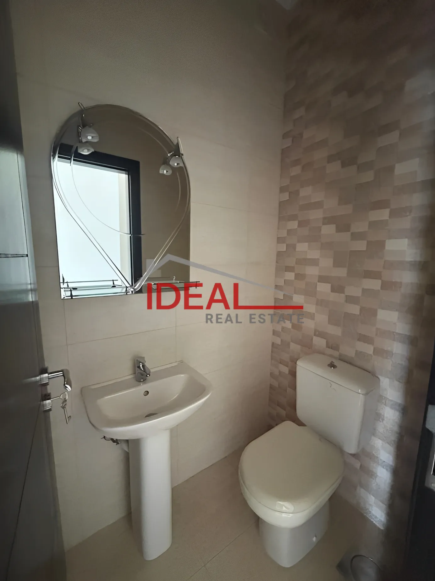 Apartment for sale in Zouk Mosbeh, Lebanon - 3 bed, 4 bath